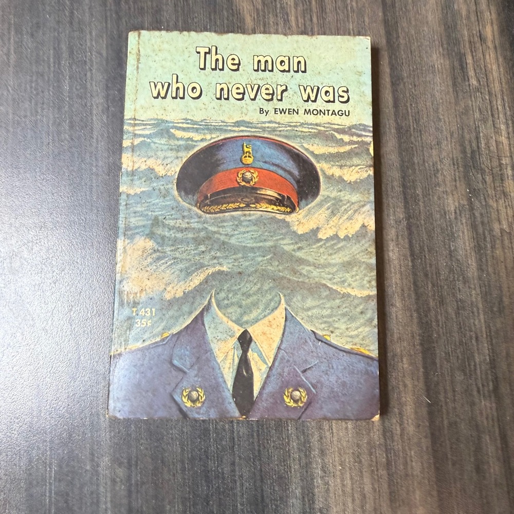 The Man Who Never Was Ewen Montagu Scholastic T 431 Vintage Paperback WWII Spy